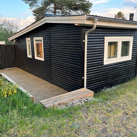 Hyggeligt Sommerhus I Ebeltoft, Taet Pa Strand Og Skov. Buitenkant foto