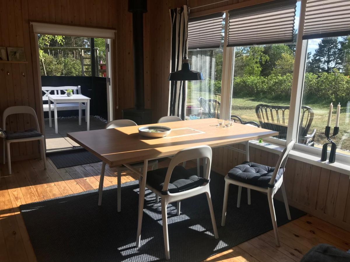 Hyggeligt Sommerhus I Ebeltoft, Taet Pa Strand Og Skov. Buitenkant foto