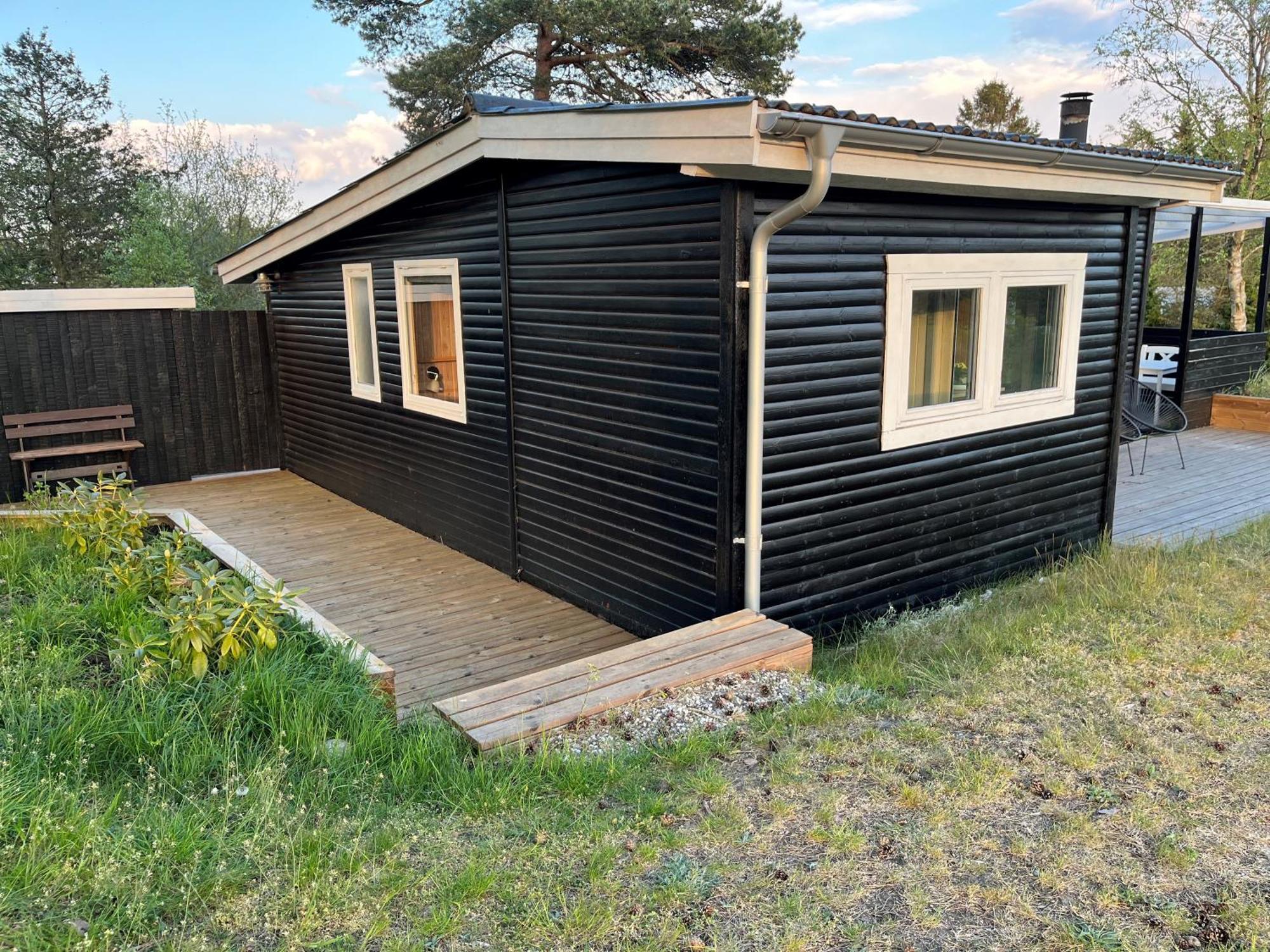 Hyggeligt Sommerhus I Ebeltoft, Taet Pa Strand Og Skov. Buitenkant foto